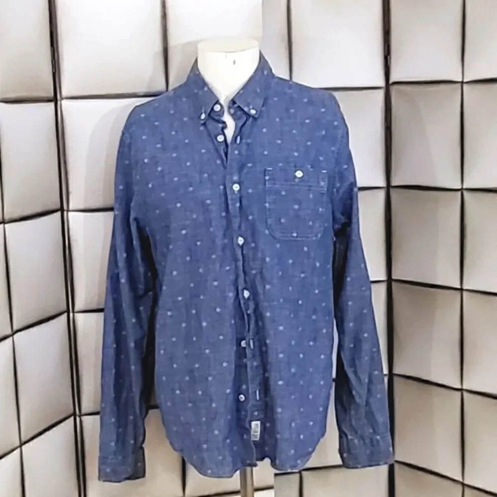 Hollister shirt